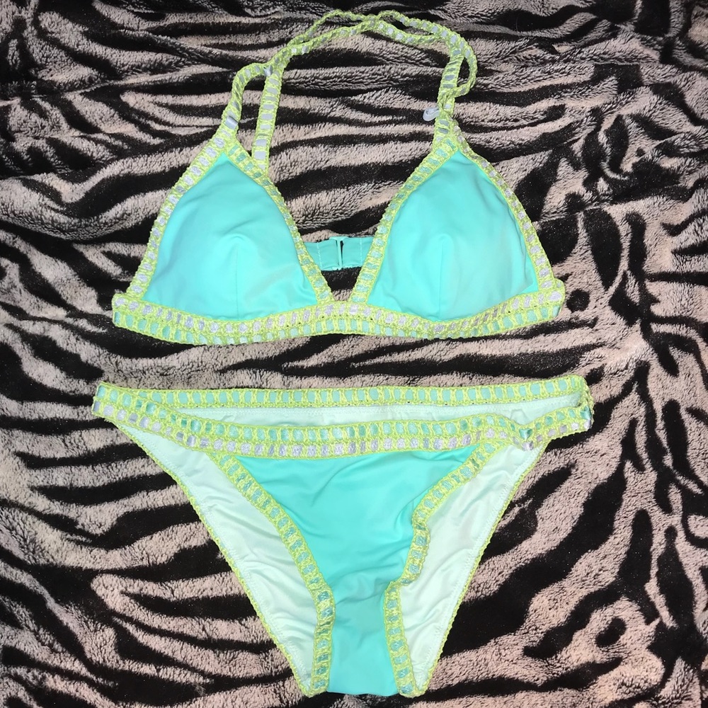 Victoria’s Secret Bikini Set